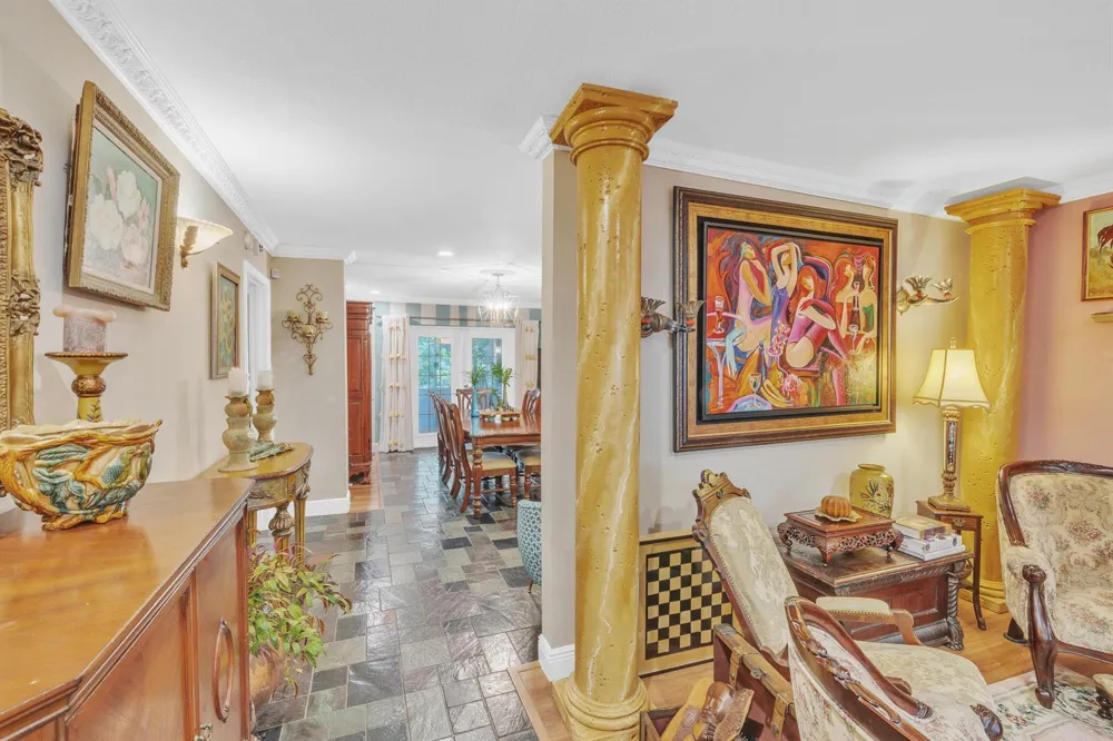1900 SW 87th Avenue North Lauderdale, FL 33068
