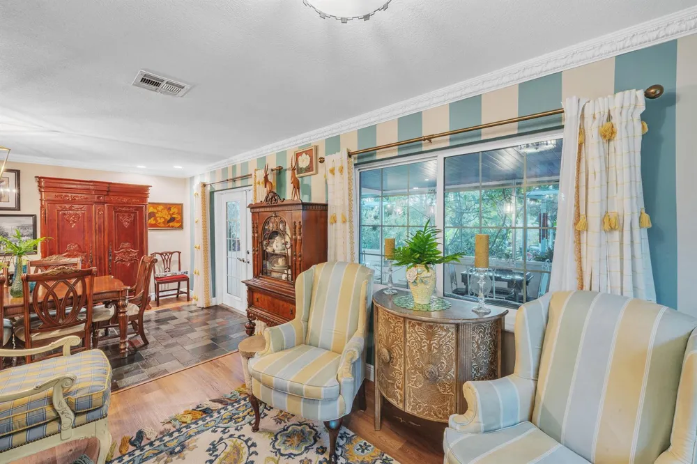 1900 SW 87th Avenue North Lauderdale, FL 33068