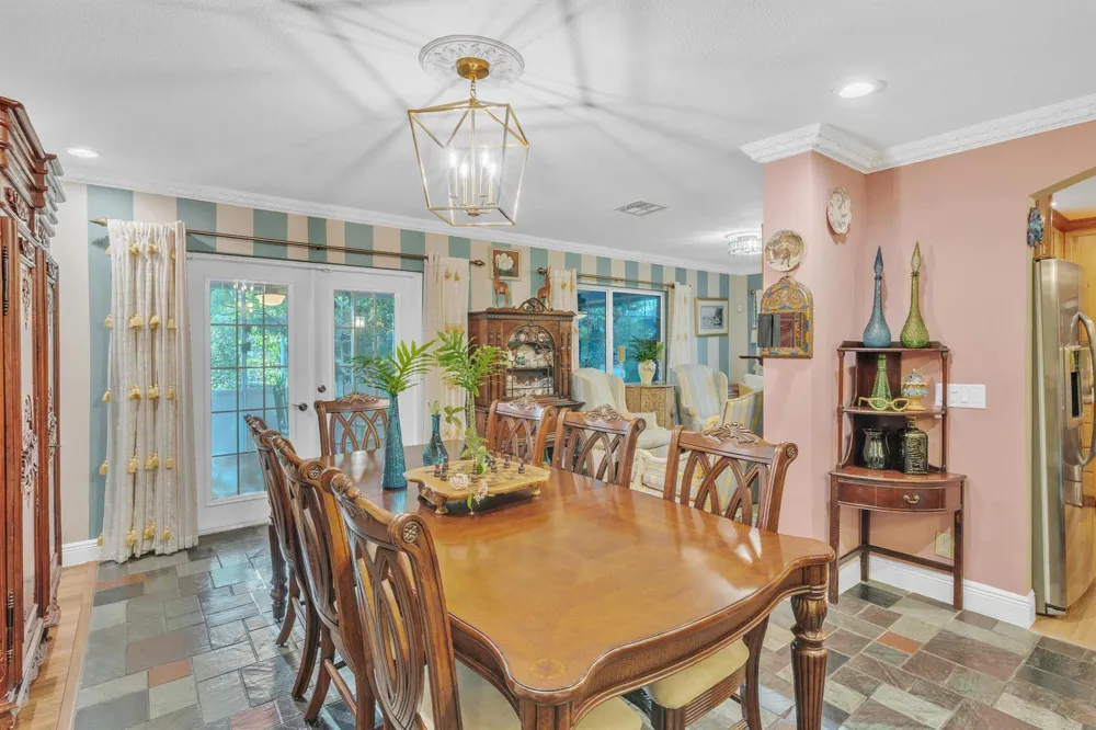 1900 SW 87th Avenue North Lauderdale, FL 33068