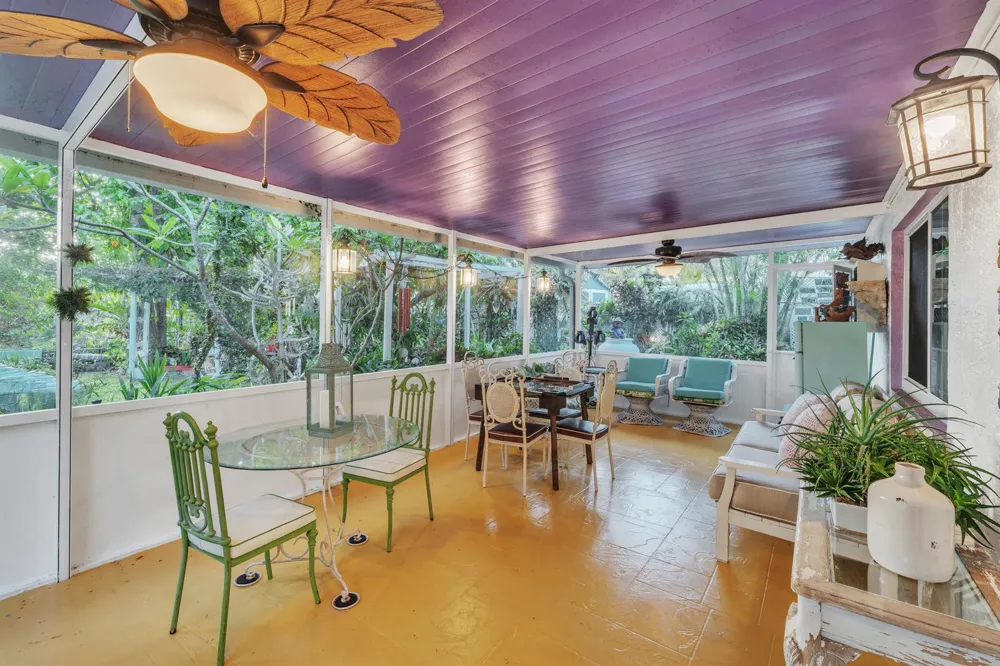 1900 SW 87th Avenue North Lauderdale, FL 33068