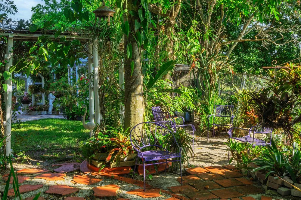 1900 SW 87th Avenue North Lauderdale, FL 33068