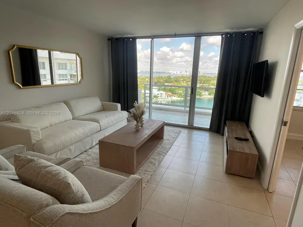 5151 Collins Ave #1722 Miami Beach, FL 33140