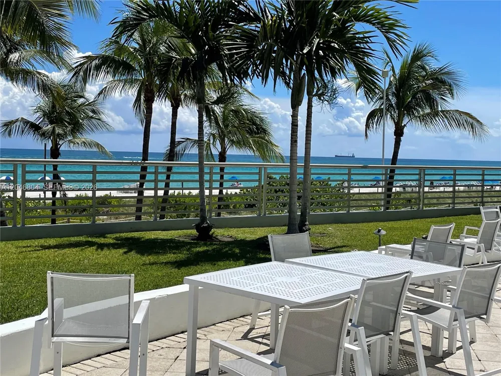 5151 Collins Ave #1722 Miami Beach, FL 33140
