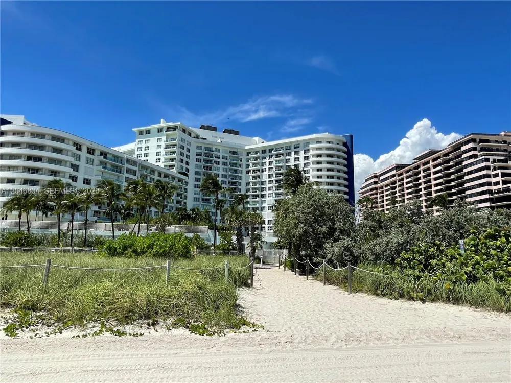 5151 Collins Ave #1722 Miami Beach, FL 33140