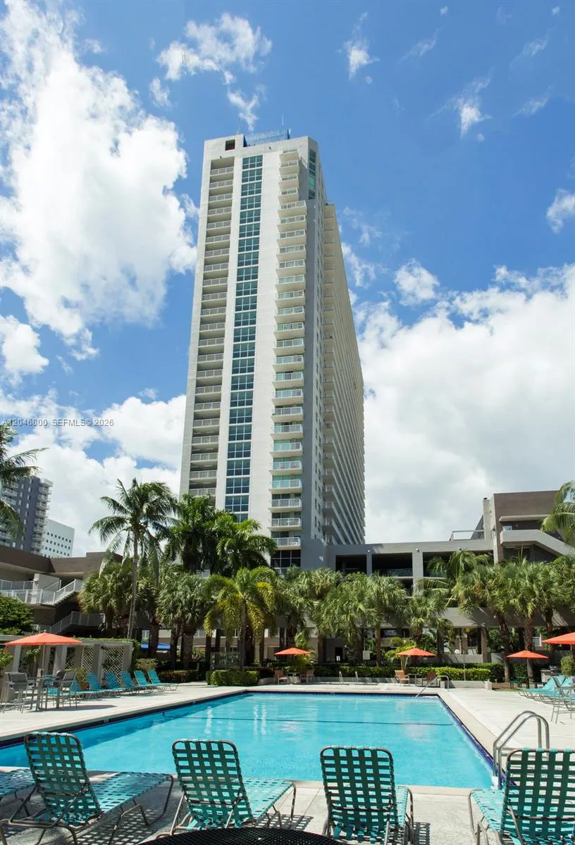 915 NW 1st Ave #H2707 Miami, FL 33136
