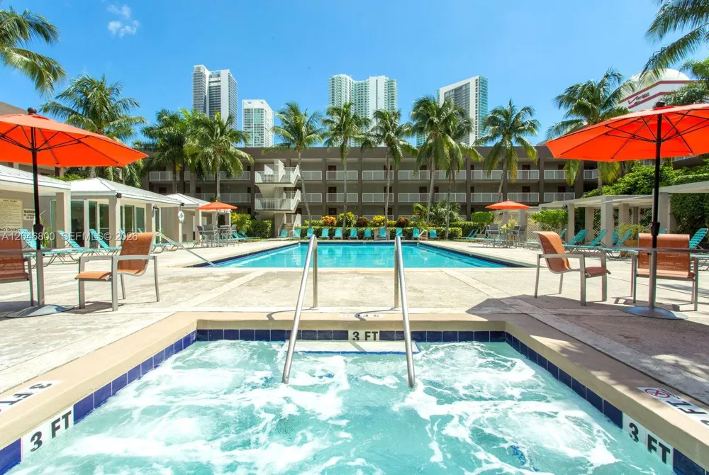 915 NW 1st Ave #H2707 Miami, FL 33136