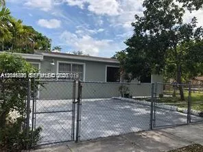 1575 NW 127th St #. North Miami, FL 33167