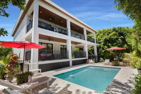 239 W Seaview Drive