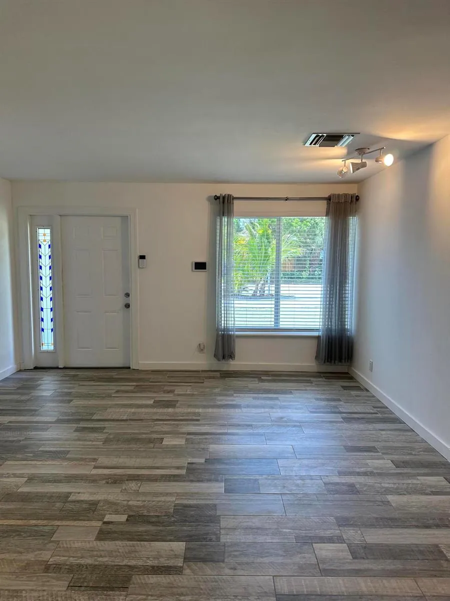 528 Date Palm Drive Lake Park, FL 33403