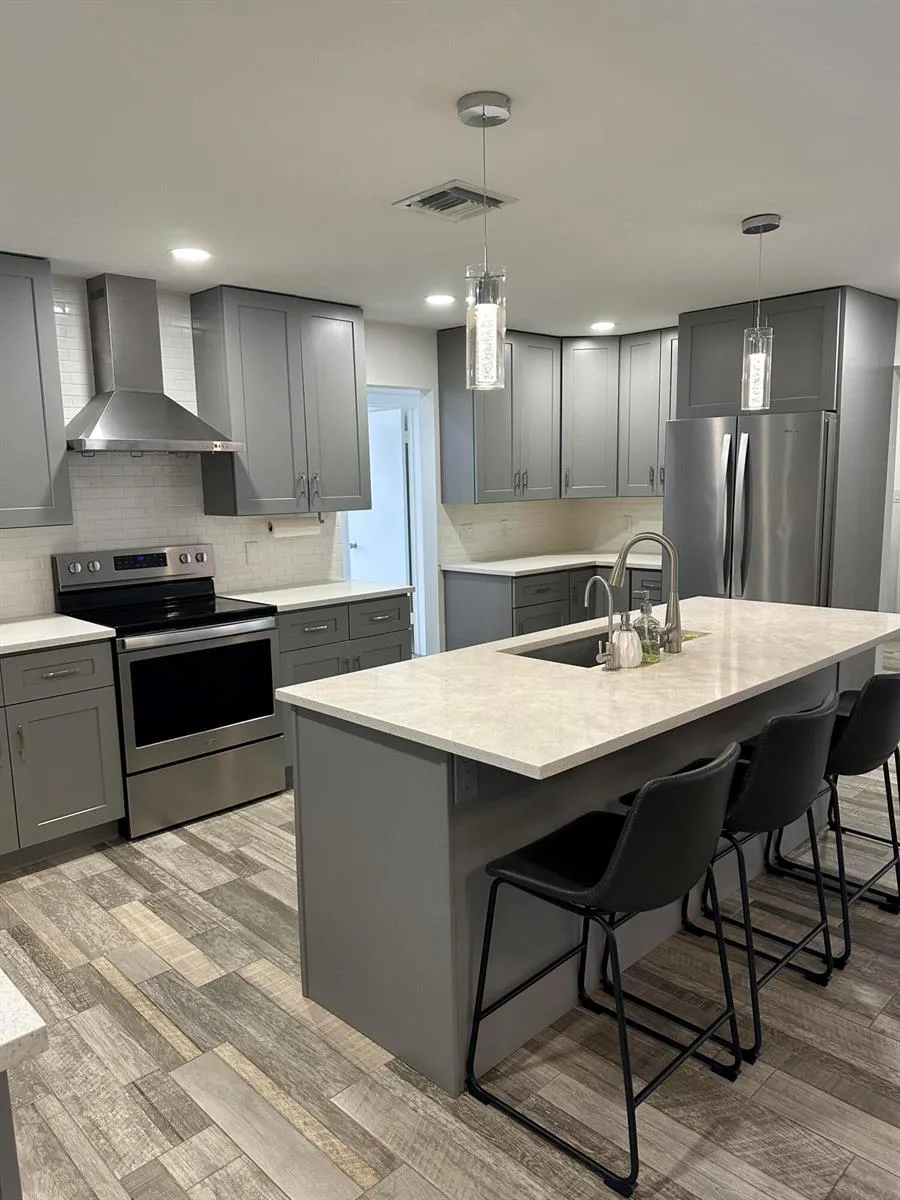 528 Date Palm Drive Lake Park, FL 33403