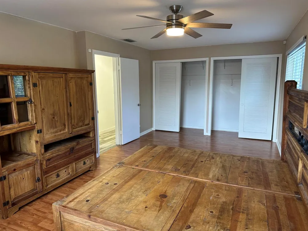528 Date Palm Drive Lake Park, FL 33403