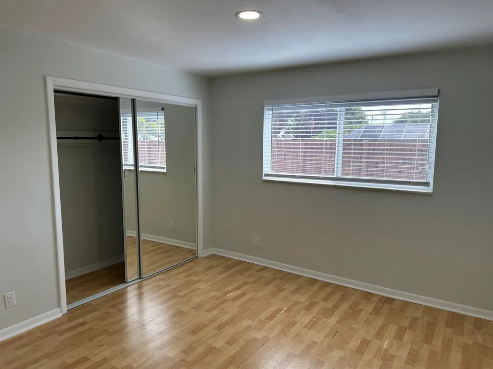 528 Date Palm Drive Lake Park, FL 33403