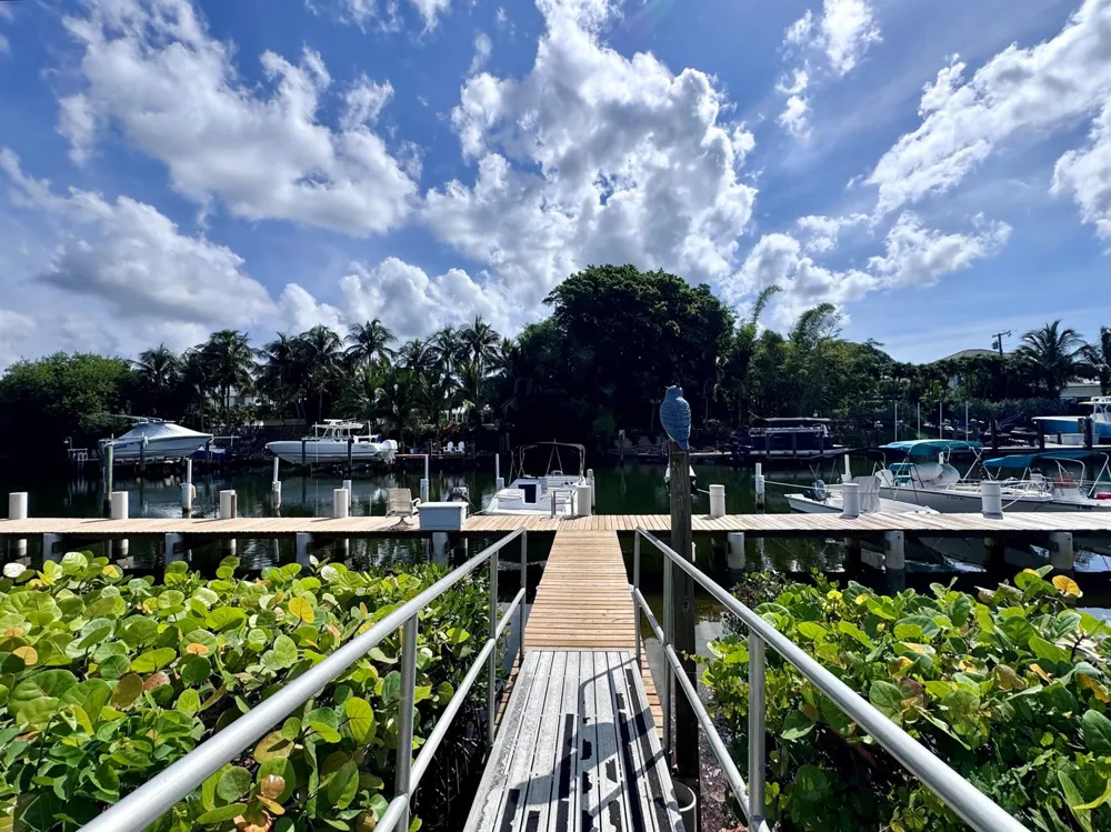 342 Southwind Drive #205 North Palm Beach, FL 33408