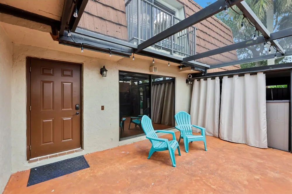 1176 SW 118th Terrace Davie, FL 33325