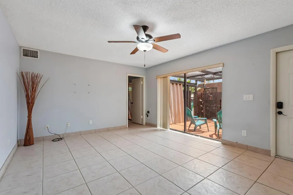 1176 SW 118th Terrace Davie, FL 33325