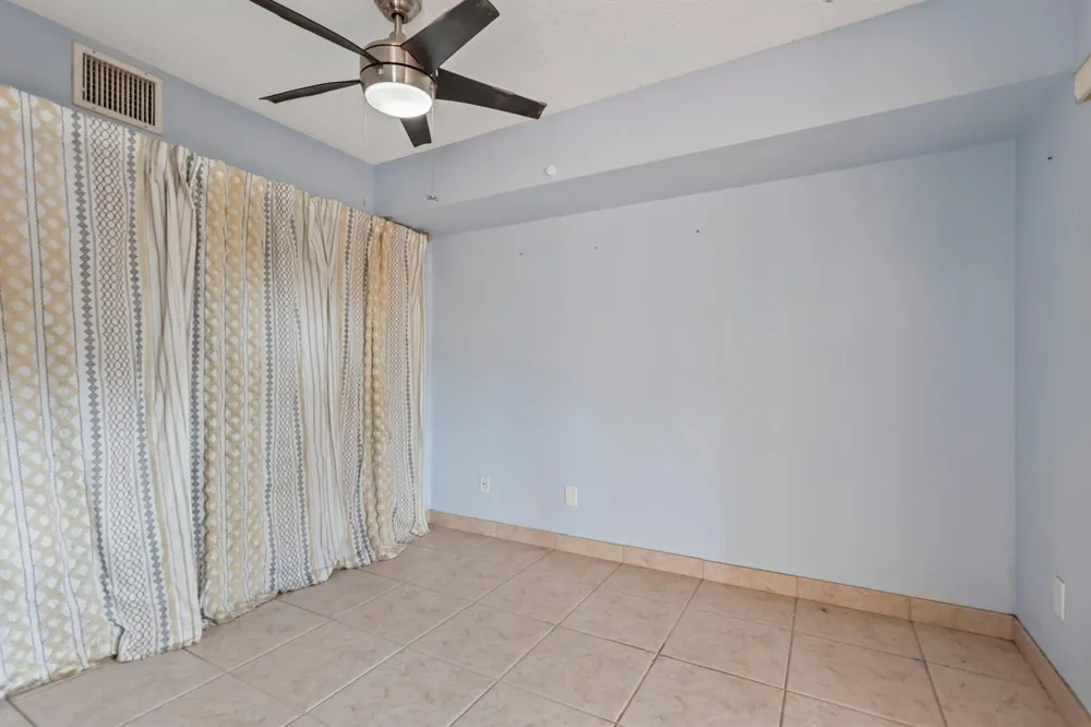 1176 SW 118th Terrace Davie, FL 33325