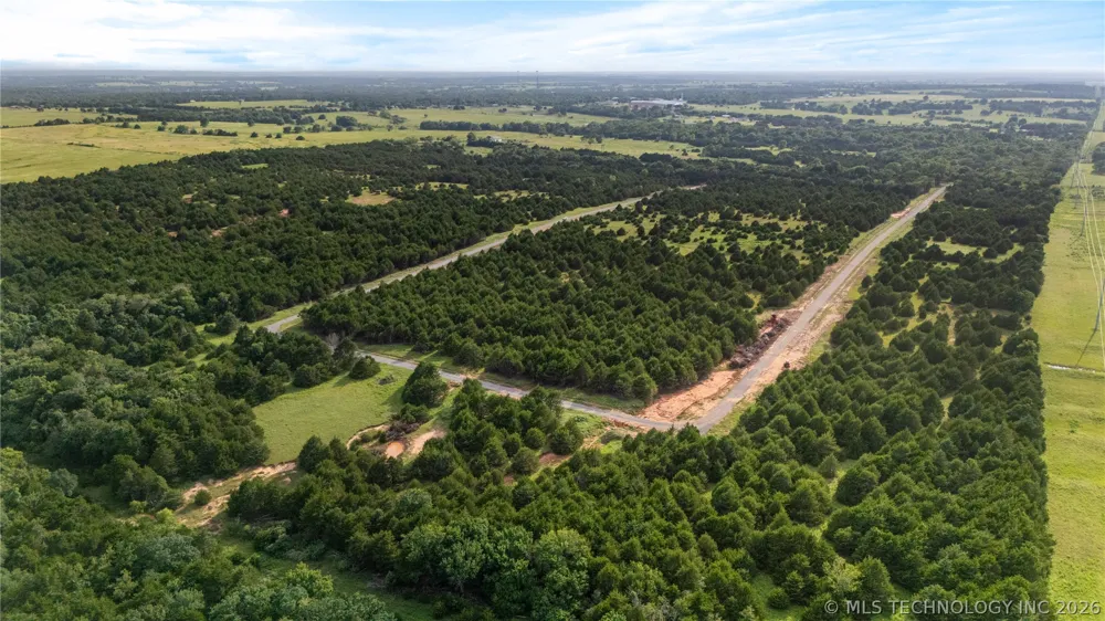 8 Dynamite Road Agra, OK 74824