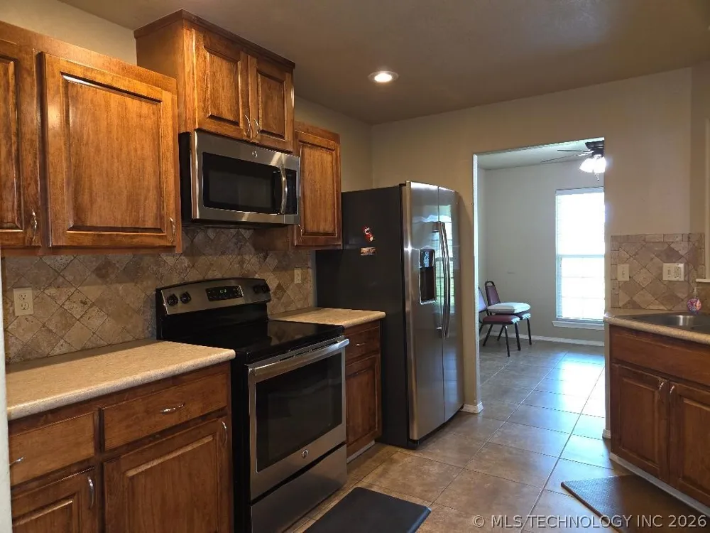 114956 S 4120 ROAD Eufaula, OK 74432