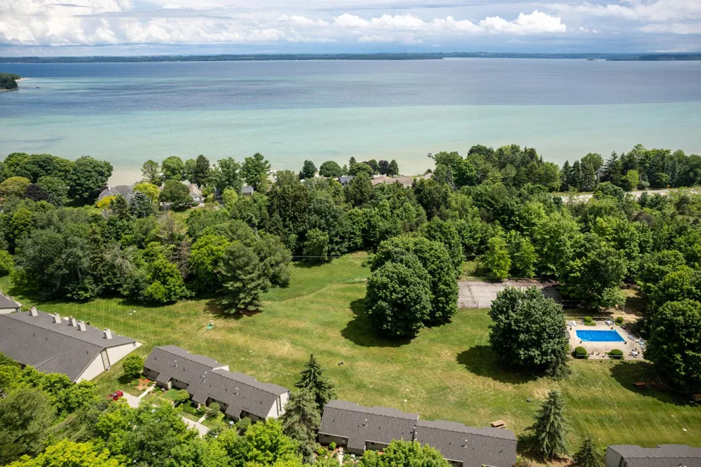 11255 E Fort Road Bingham Township, MI 49682