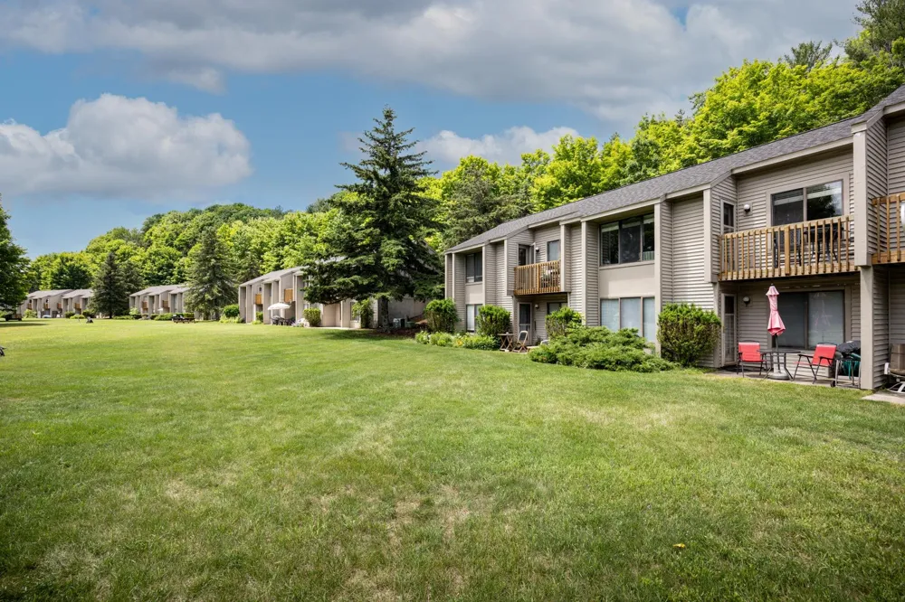 11255 E Fort Road Bingham Township, MI 49682