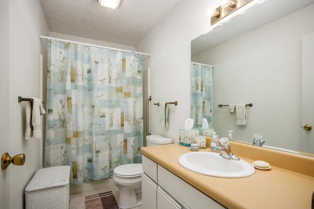 11255 E Fort Road Bingham Township, MI 49682