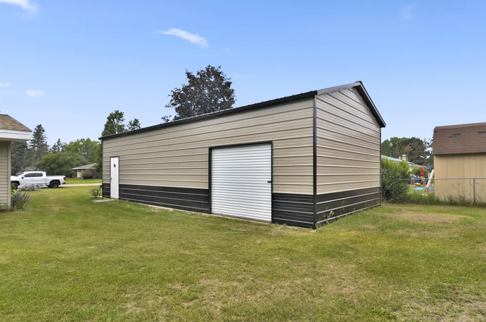 18116 205th Avenue Green Charter Township, MI 49307