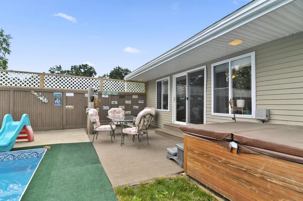 18116 205th Avenue Green Charter Township, MI 49307