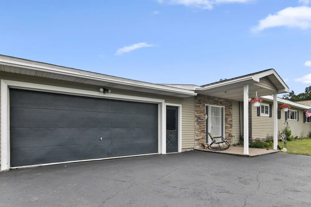 18116 205th Avenue Green Charter Township, MI 49307