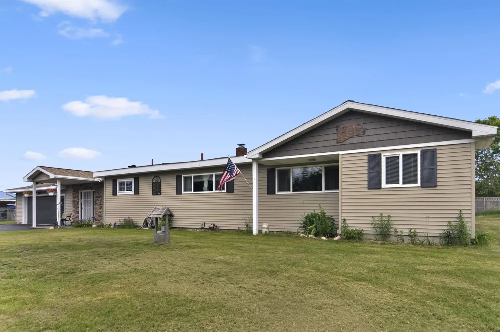 18116 205th Avenue Green Charter Township, MI 49307
