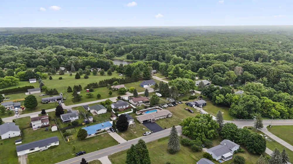 18116 205th Avenue Green Charter Township, MI 49307