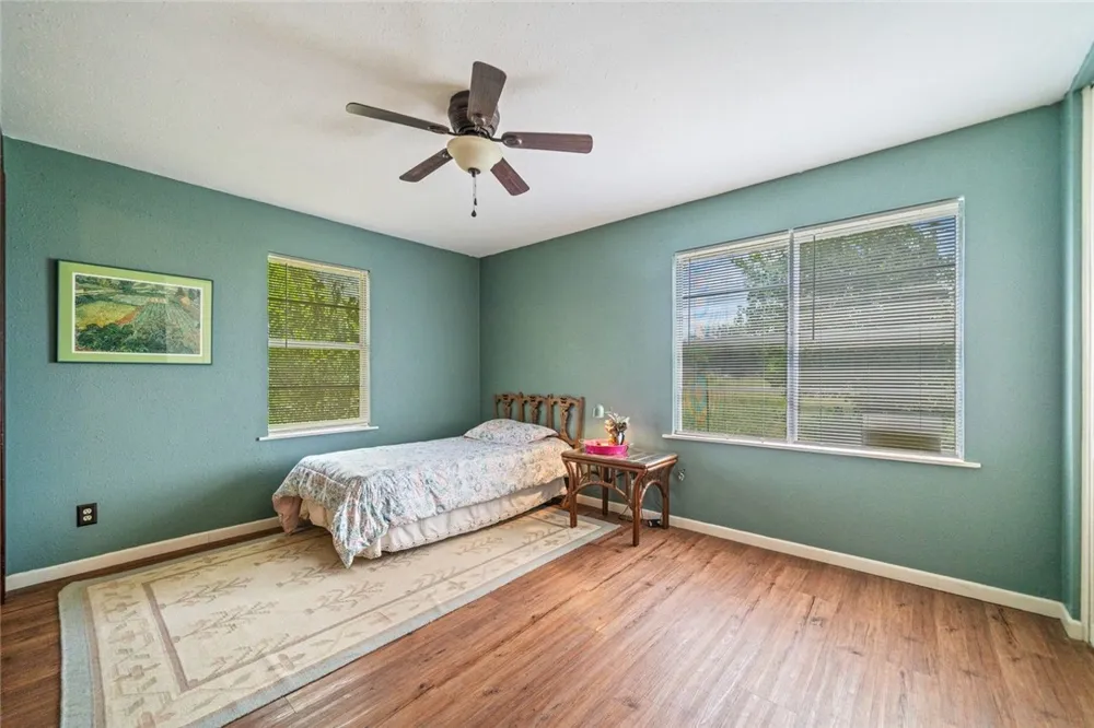 639 SW 10th St Premont, TX 78375