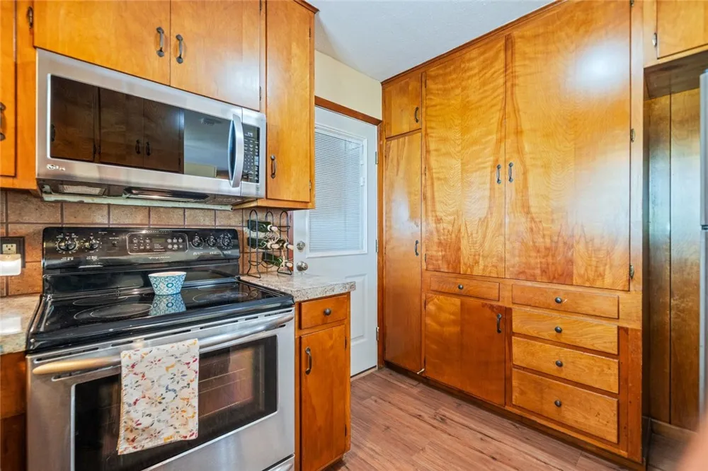 639 SW 10th St Premont, TX 78375