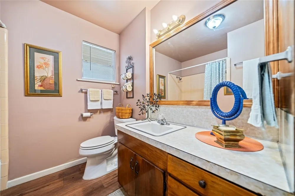 639 SW 10th St Premont, TX 78375