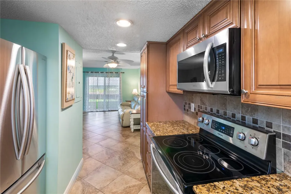 2390 OCEAN SHORE BOULEVARD #1040 Ormond Beach, FL 32176