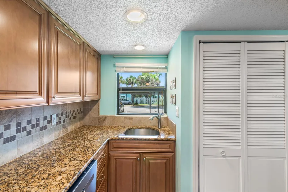 2390 OCEAN SHORE BOULEVARD #1040 Ormond Beach, FL 32176