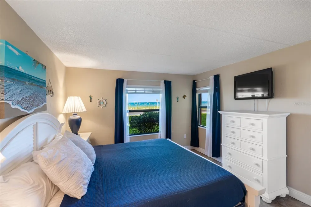 2390 OCEAN SHORE BOULEVARD #1040 Ormond Beach, FL 32176
