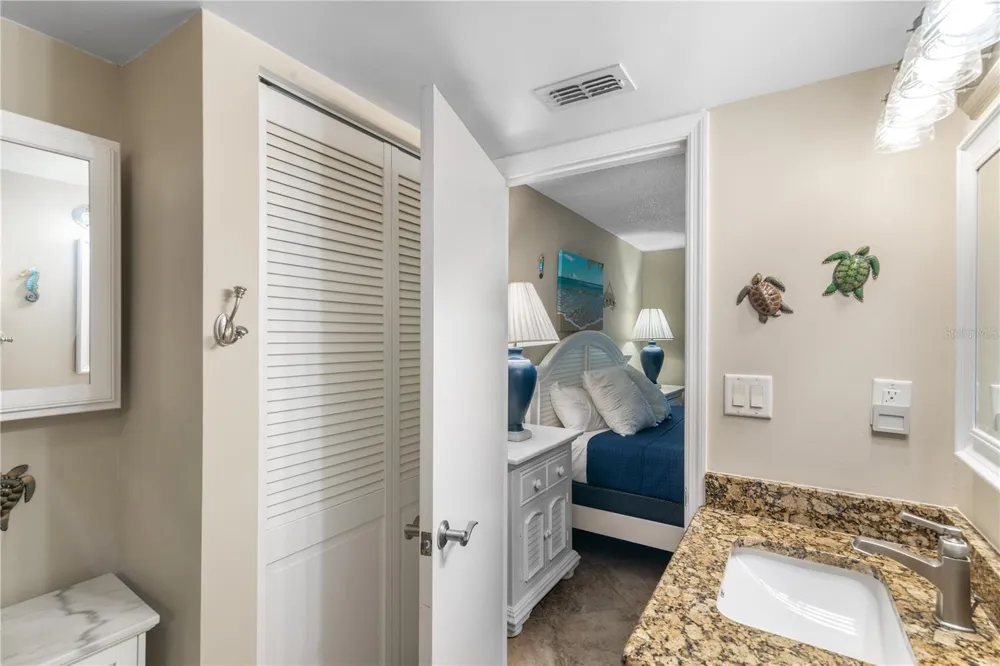 2390 OCEAN SHORE BOULEVARD #1040 Ormond Beach, FL 32176
