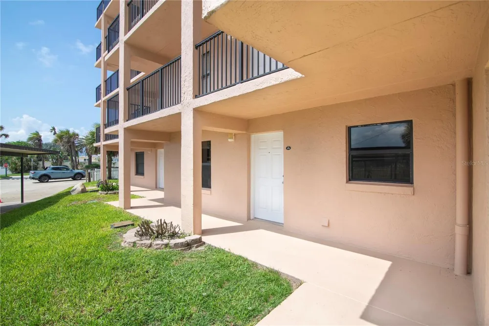 2390 OCEAN SHORE BOULEVARD #1040 Ormond Beach, FL 32176