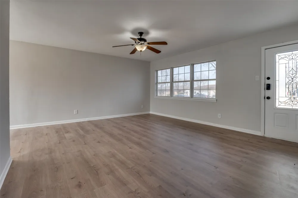 800 E Tucker Boulevard Arlington, TX 76010