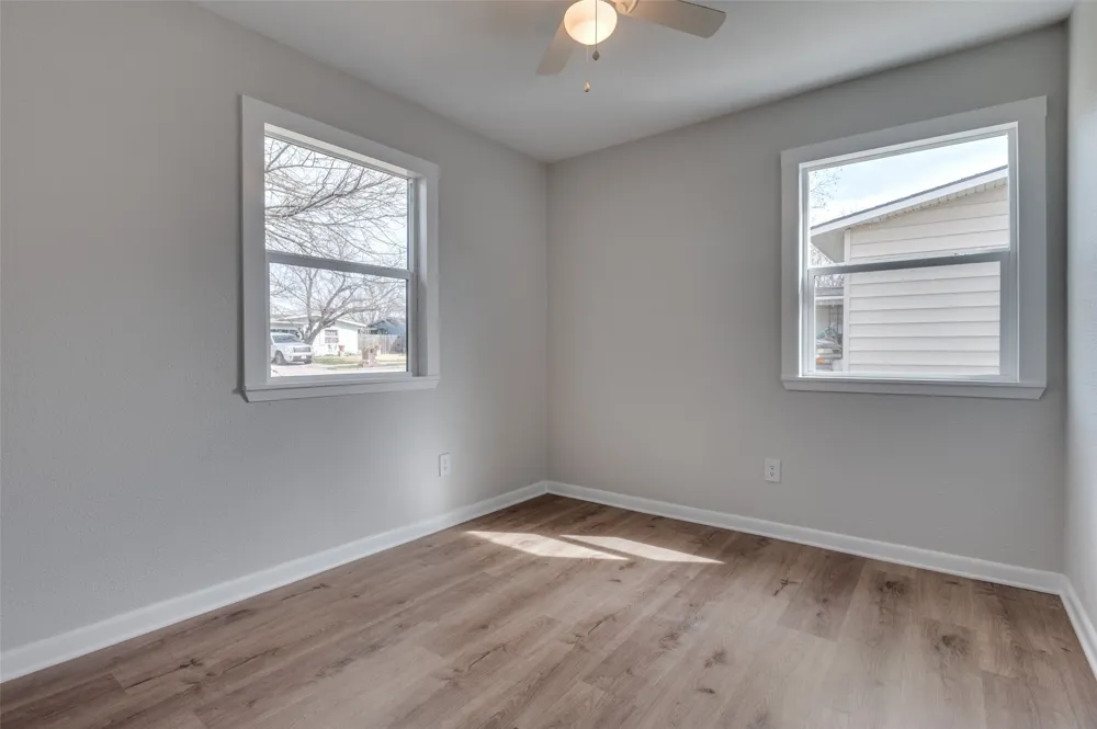 800 E Tucker Boulevard Arlington, TX 76010