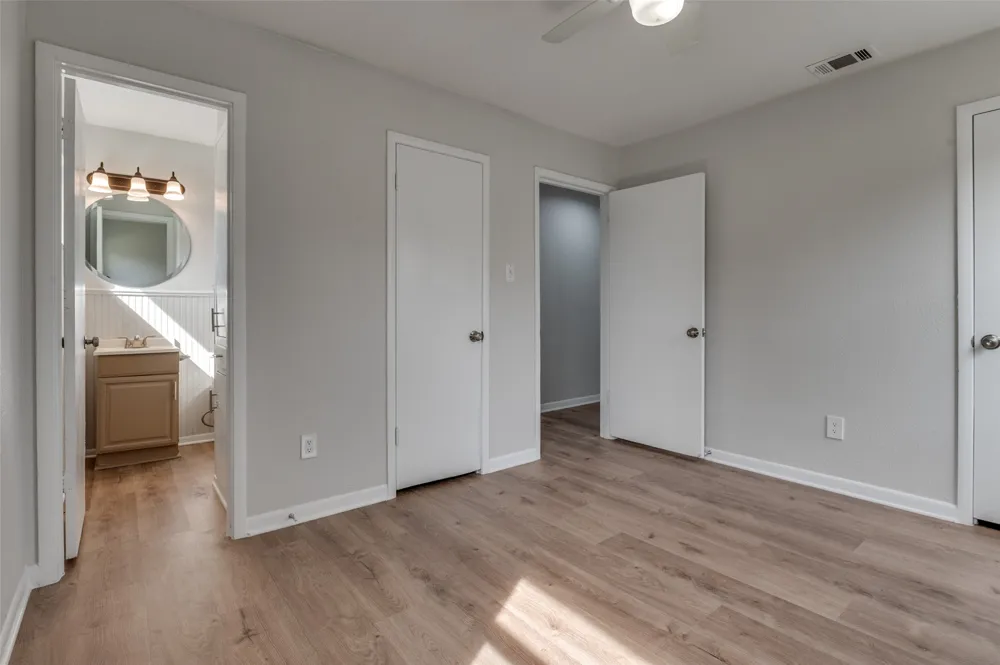 800 E Tucker Boulevard Arlington, TX 76010