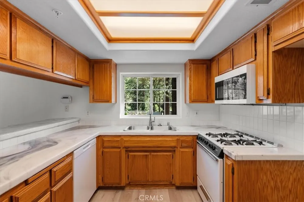 1536 Ross Wrightwood, CA 92397