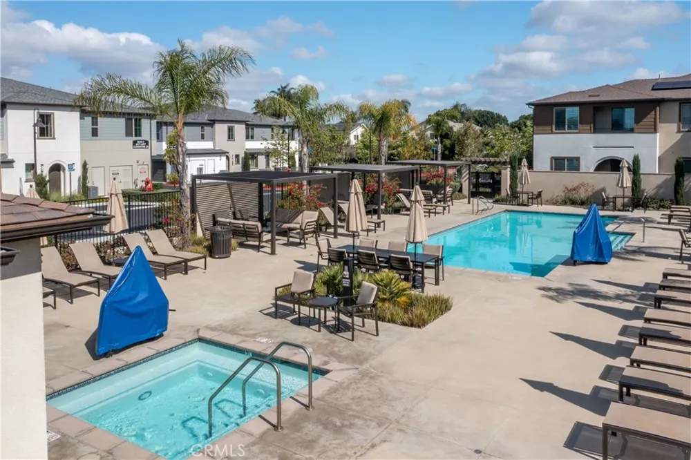 9001 Cerise Lane #111 Cypress, CA 90630