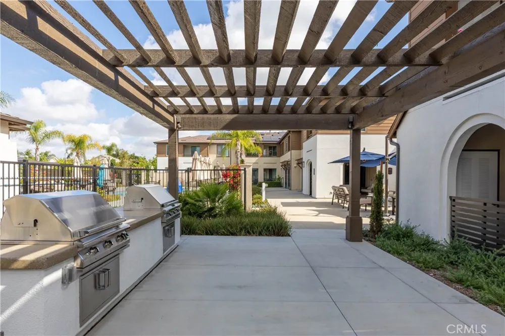9001 Cerise Lane #111 Cypress, CA 90630