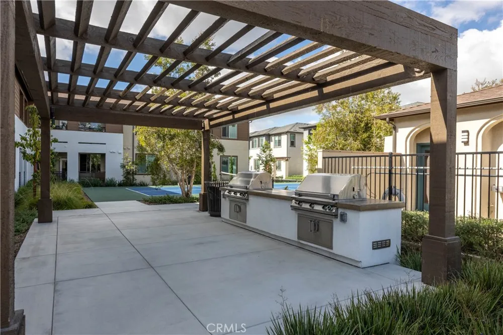 9001 Cerise Lane #111 Cypress, CA 90630