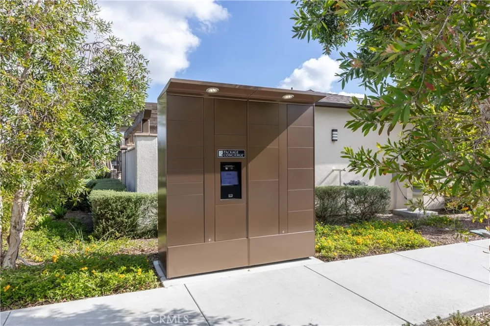 9001 Cerise Lane #111 Cypress, CA 90630