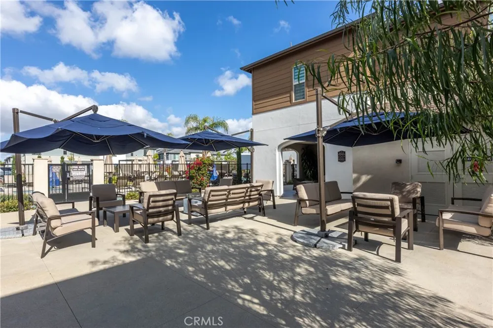 9001 Cerise Lane #111 Cypress, CA 90630