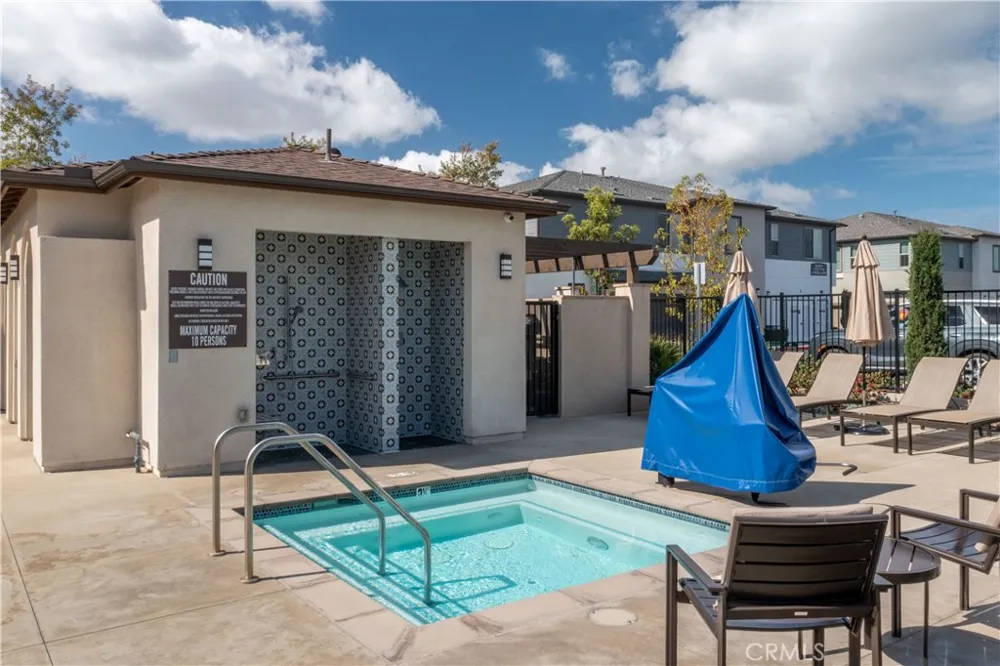 9001 Cerise Lane #111 Cypress, CA 90630
