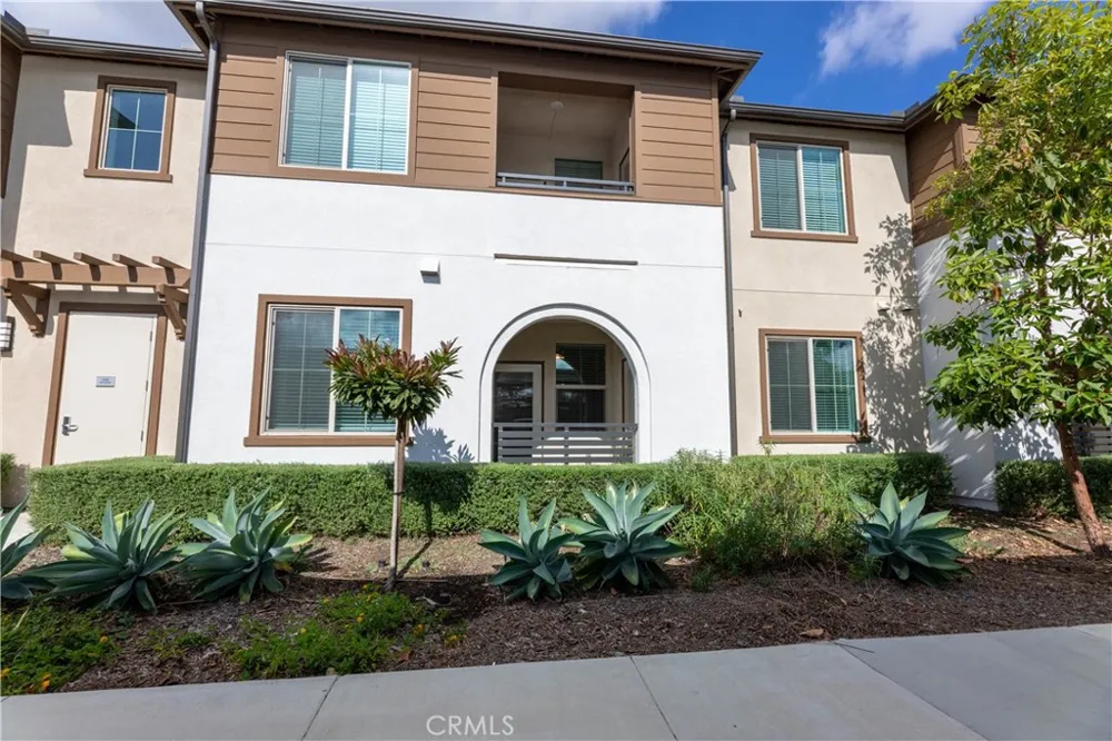 9001 Cerise Lane #111 Cypress, CA 90630