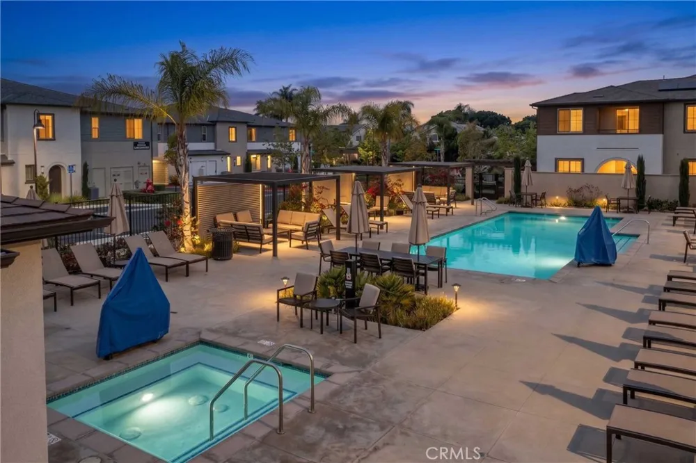 9001 Cerise Lane #111 Cypress, CA 90630